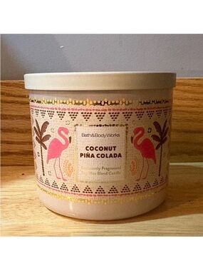 Bath & Body Works Coconut Piña Colada Candle